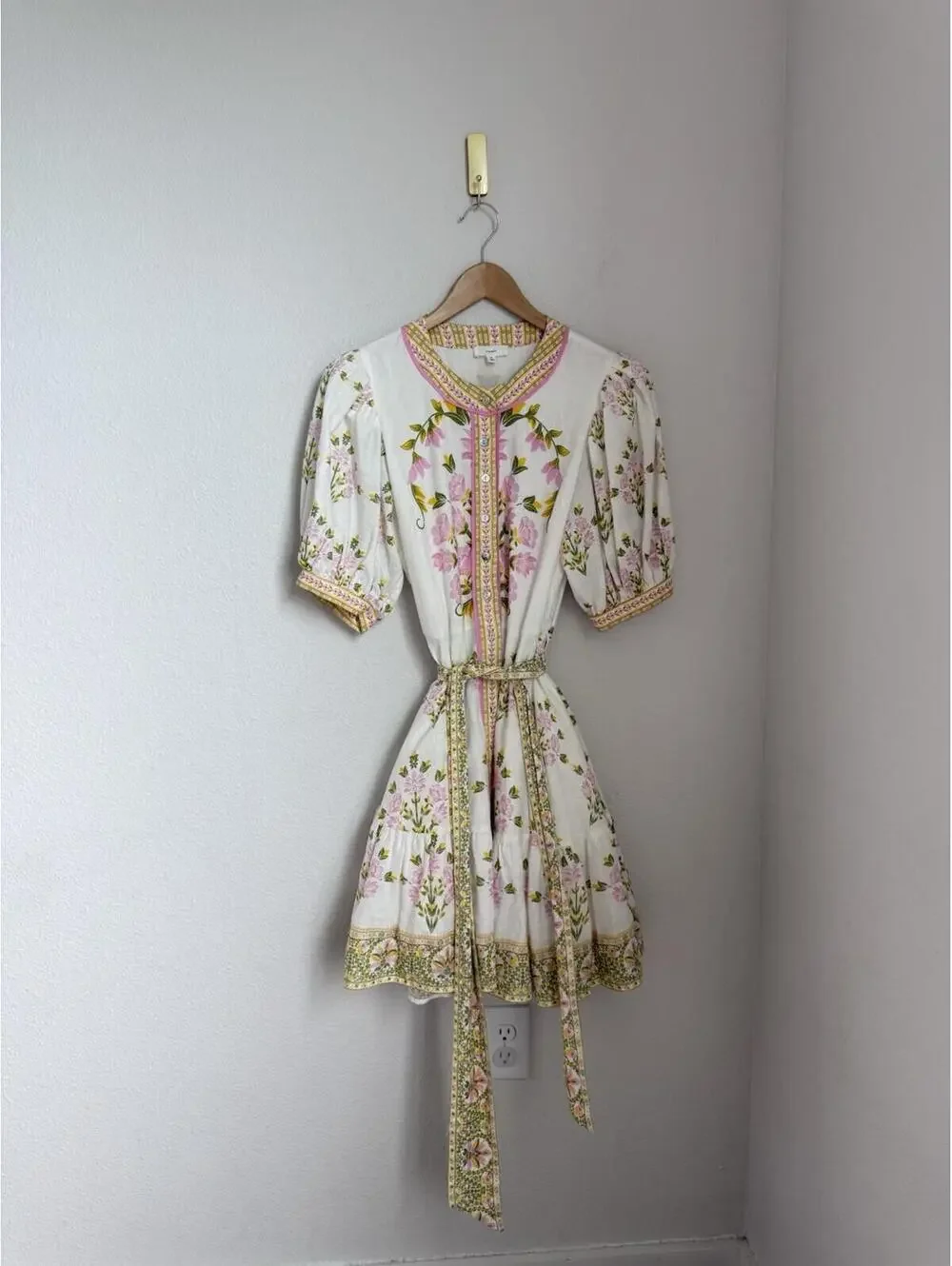 Floral Tie-Waist Short Dress in White and Pink - Picture 2 of 9